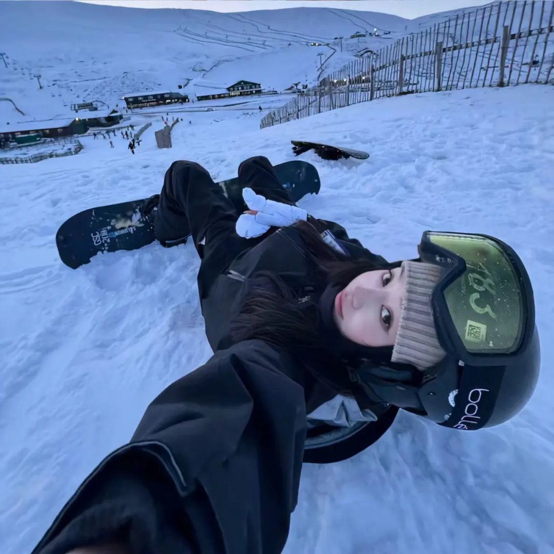 窗前明月，咣！